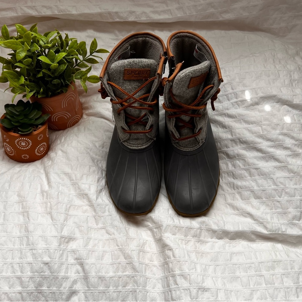 Sperry duck boots